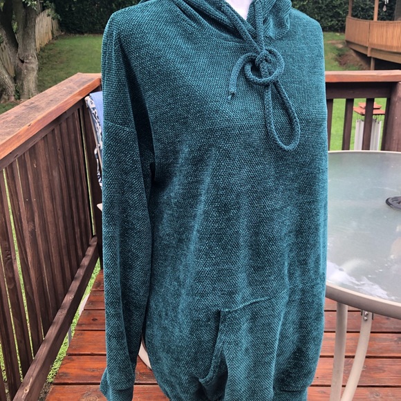 Cozy Soft Chenille Knit Kangaroo Pocket Hoodie! - Picture 5 of 16
